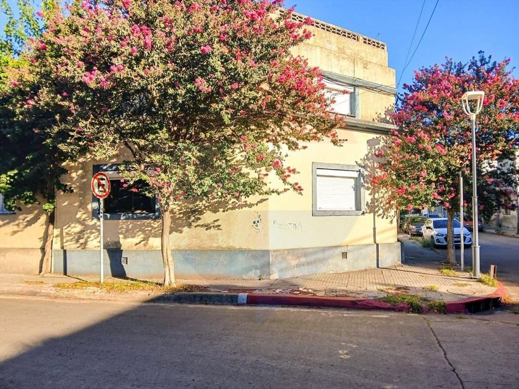Venta casa esquina de 4 dormitorios en el Prado