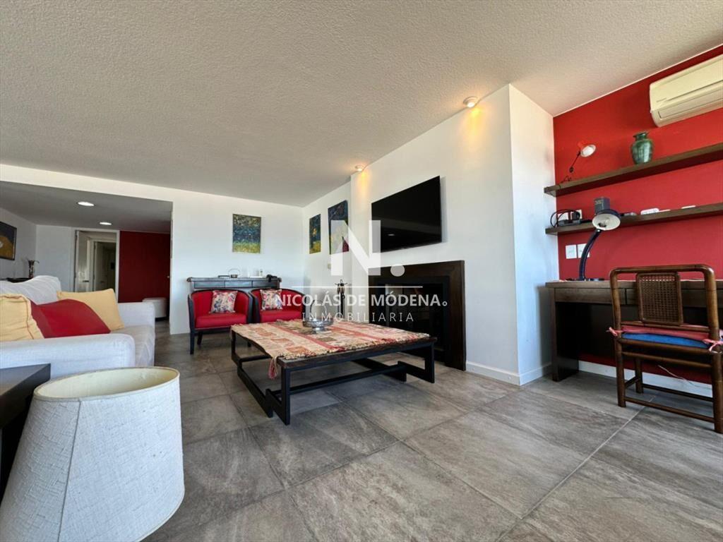 VENTA DE APARTAMENTO SOBRE PLAYA BRAVA