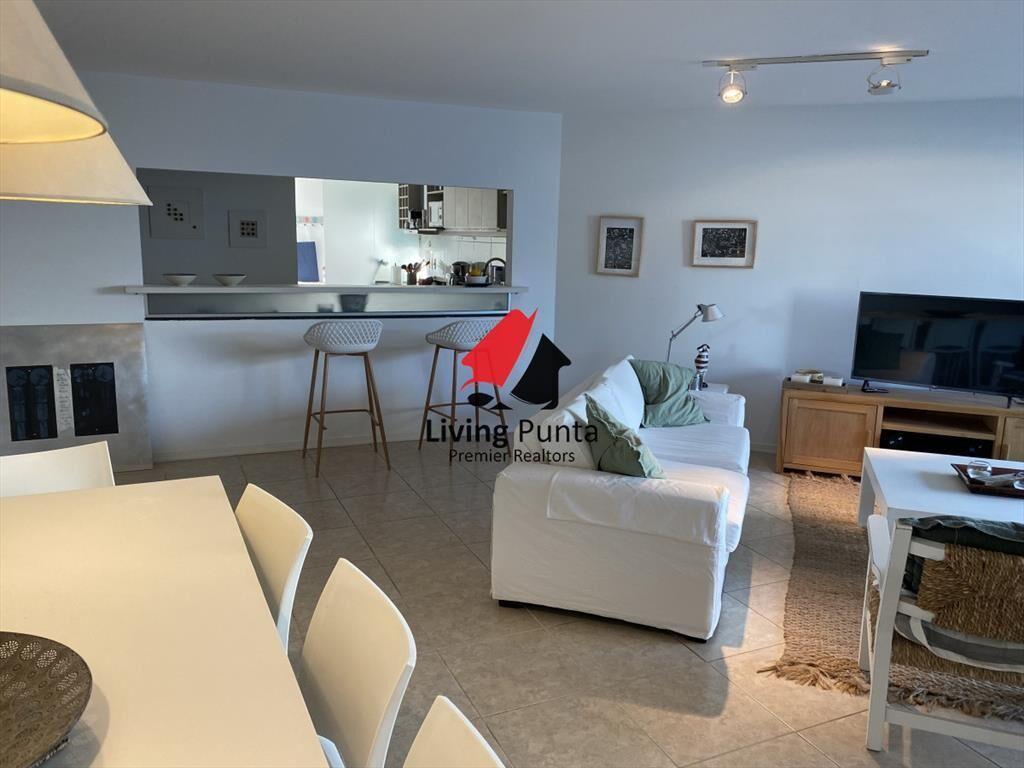 GRAN PLANTA EN  EDIFICIO CON SERVICIOS - 100 MTS.