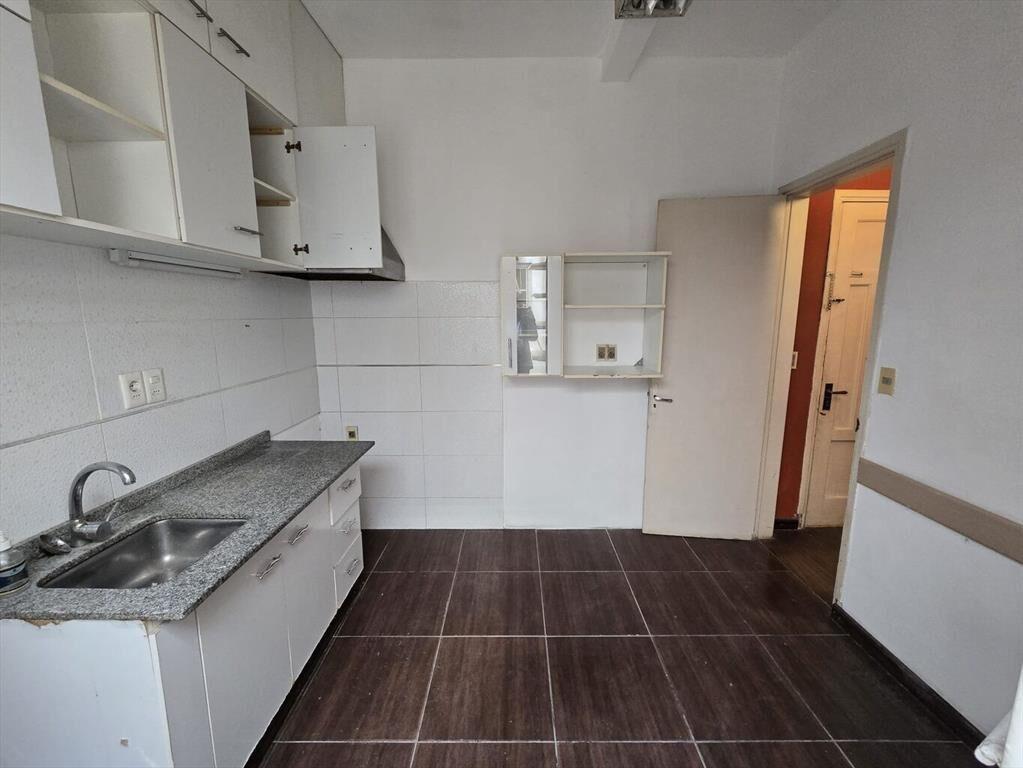 Casa en PB, sobre Pena, con patio, azotea y parrillero!