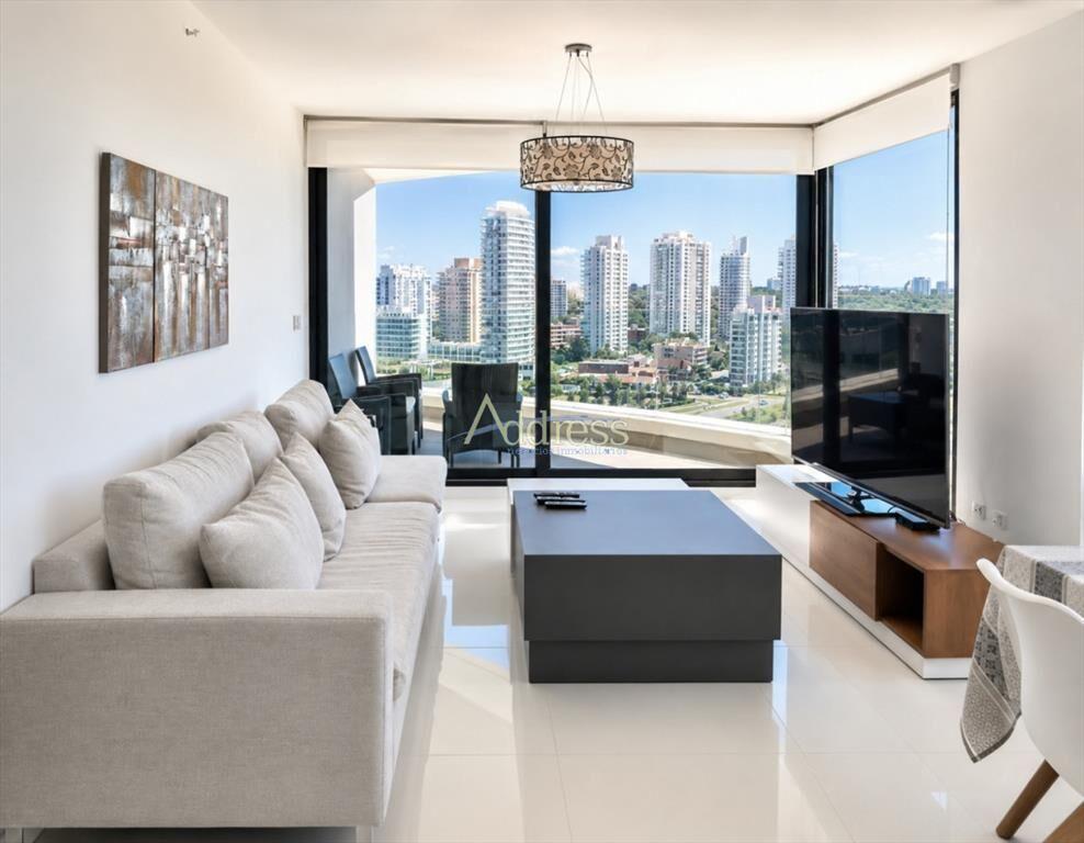 Exclusivo apartamento de 3 dormitorios con vistas