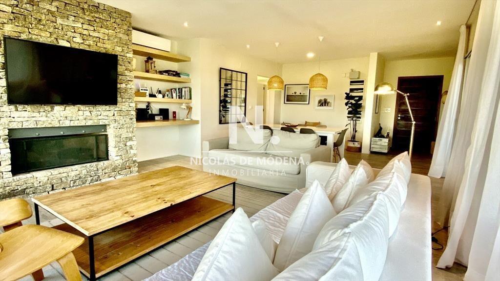 En venta chacra de 6 dormitorios en Laguna de los