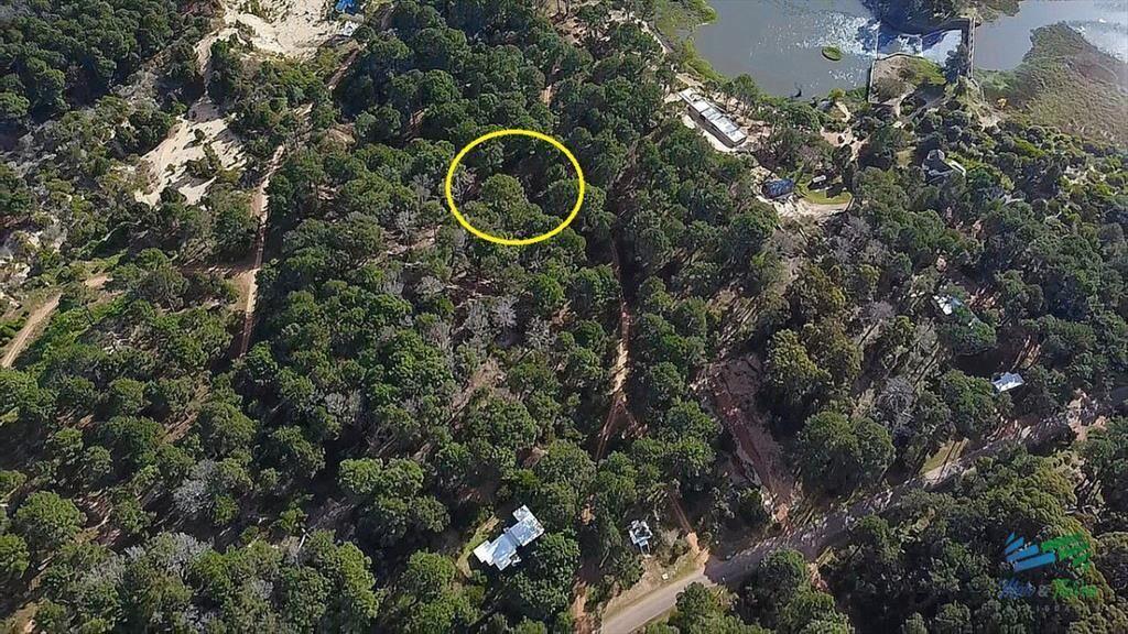 Venta de terreno de 1494 m2 en club del lago