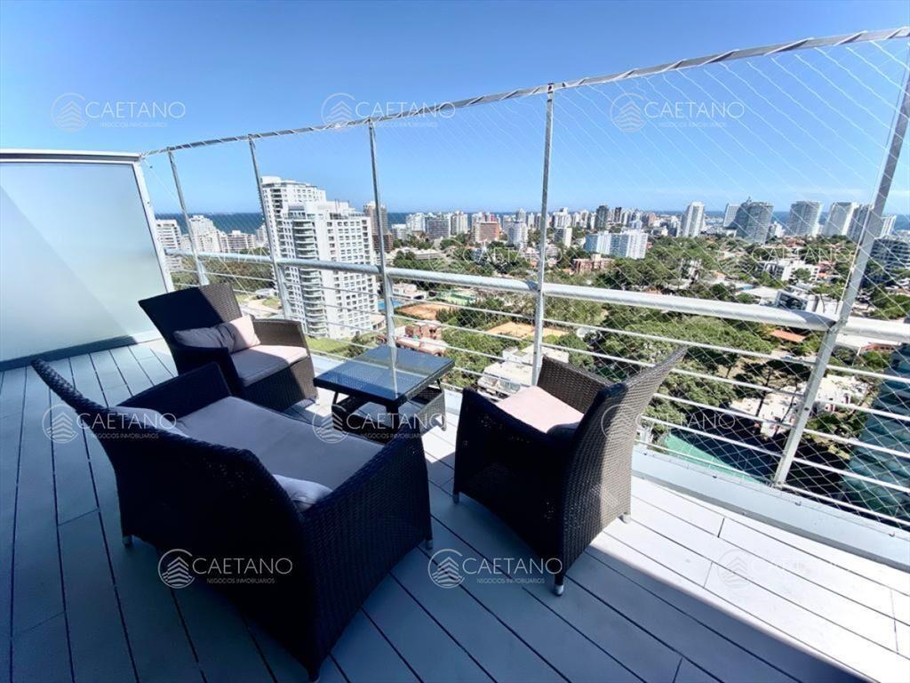 Venta apartamento 3 dormitorios Punta del Este
