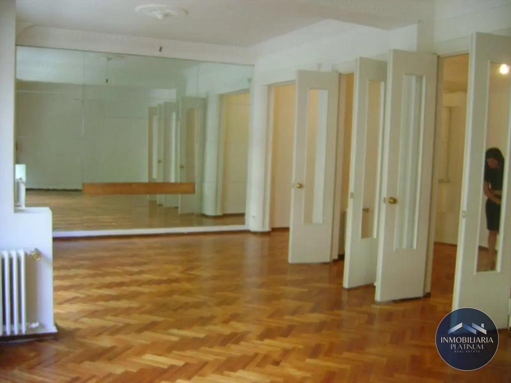 Apartamento en alquiler c/ cochera en Centro