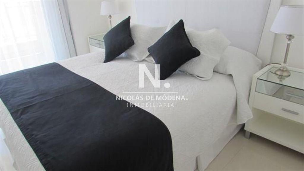 Venta de departamento de 3 dormitorios en Punta