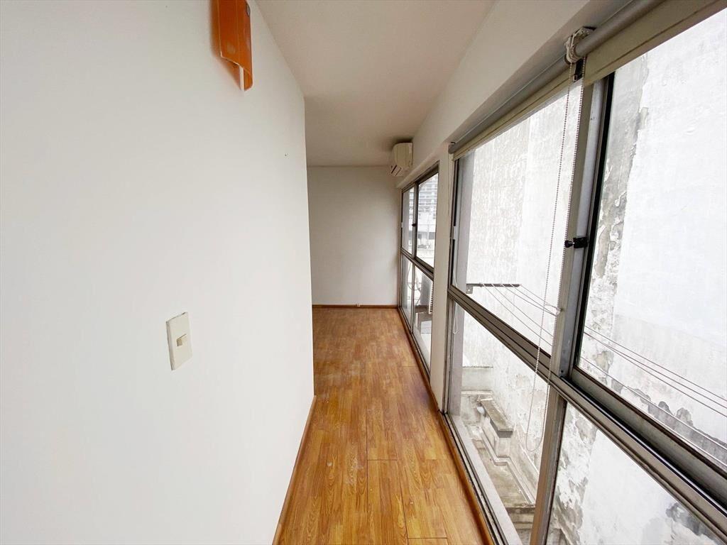 Venta de Oficina en Cordón CON RENTA!