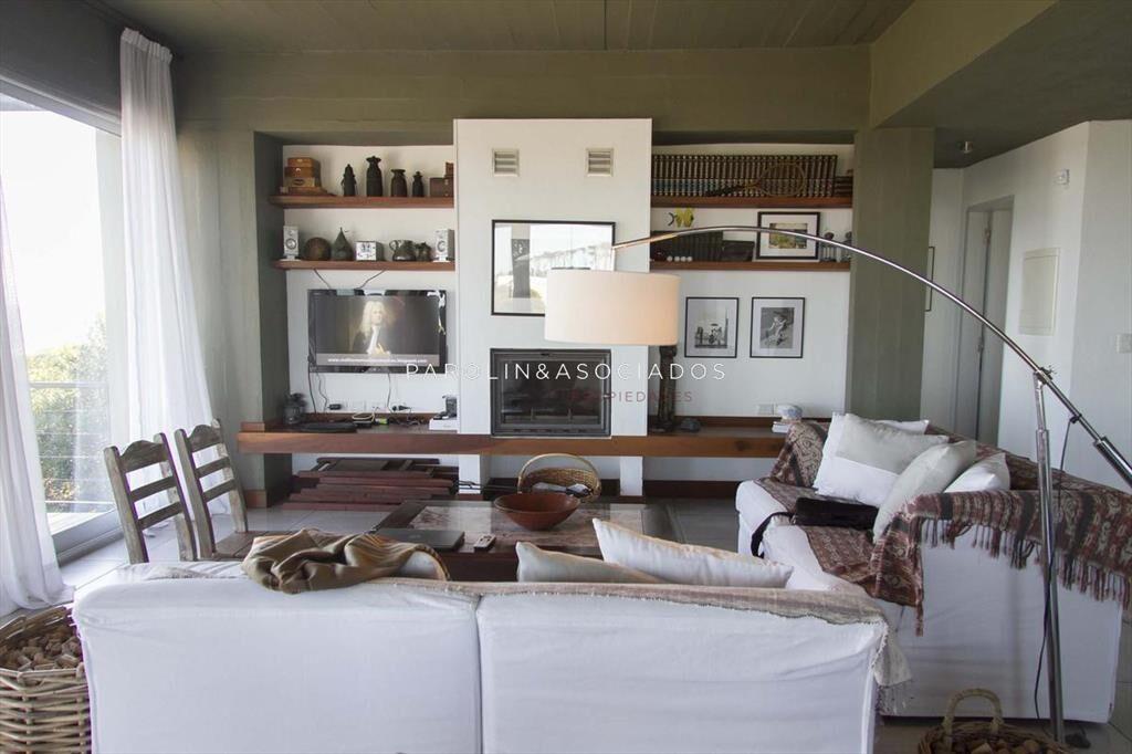 CASA DE 4 DORMITORIOS EN LA JUANITA, JOSE IGNACIO