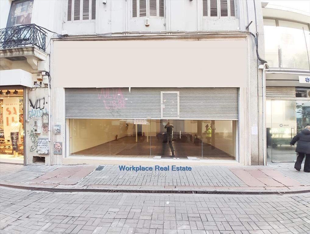 GRAN LOCAL COMERCIAL CON EXCELENTE VISIBILIDAD EN PEATONAL
