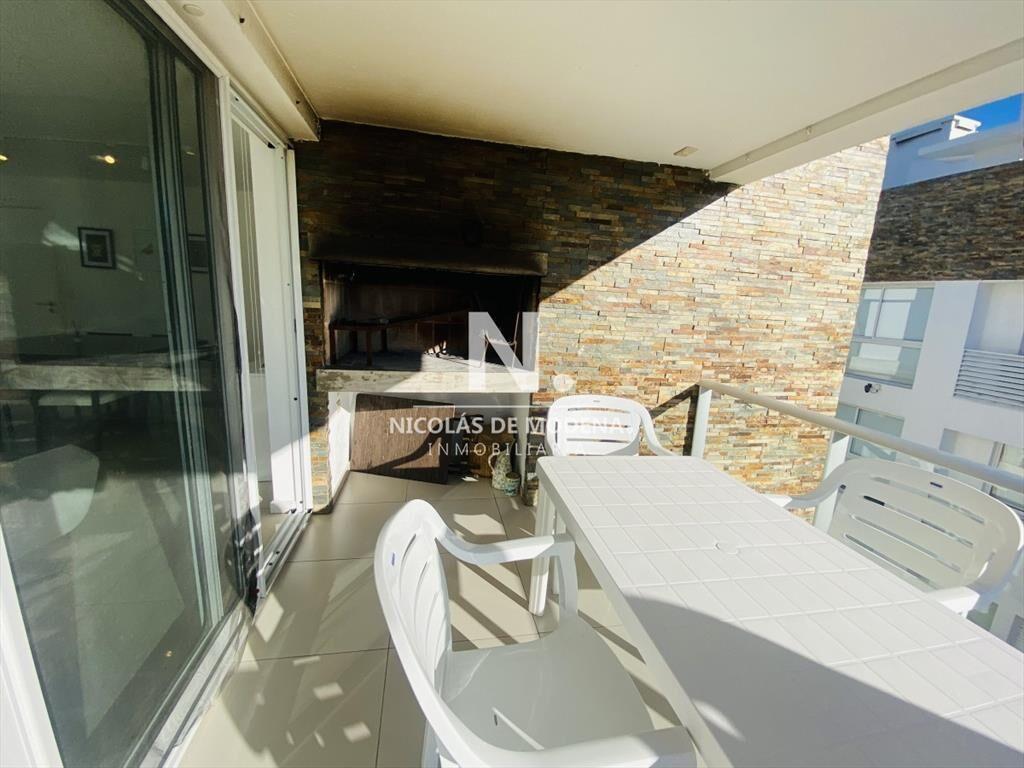 Hermoso apartamento de 2 dormitorios en duplex en