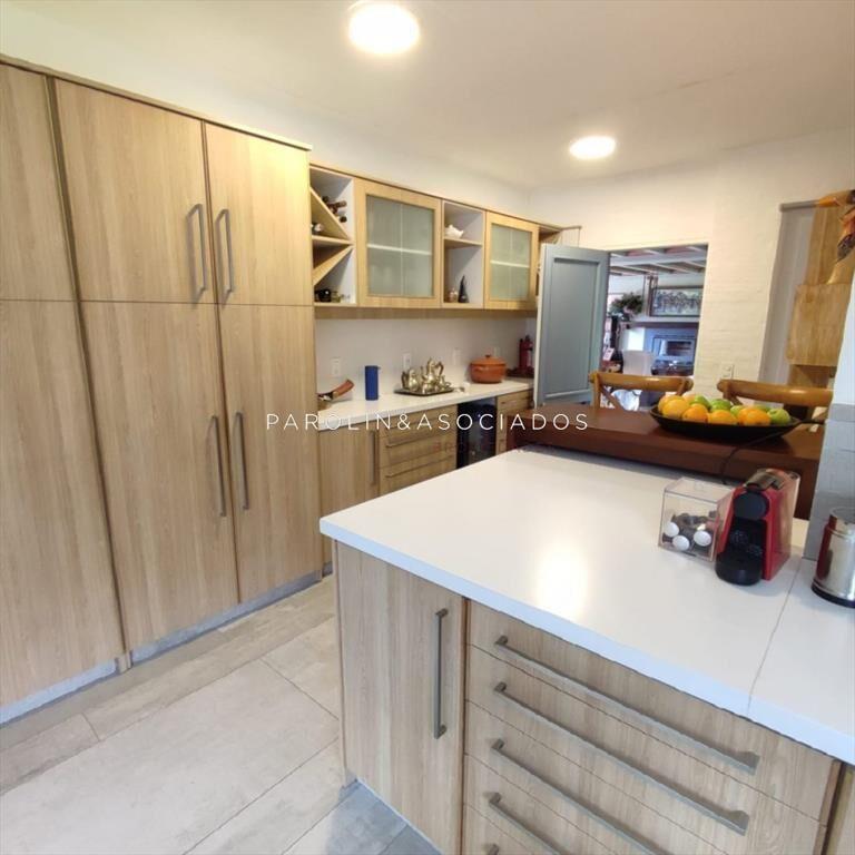 Casa en venta por playa Brava