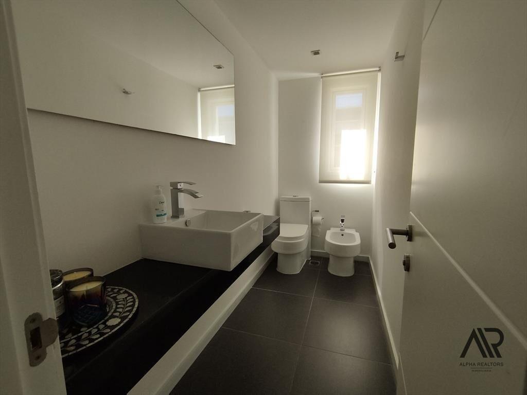 Apartamento en venta de 2 dormitorios en suite c/ cocher...