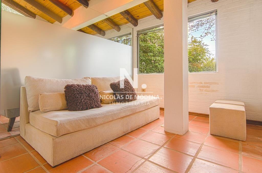 En venta impecable casa de 3 dormitorios, en Cantegril Punt