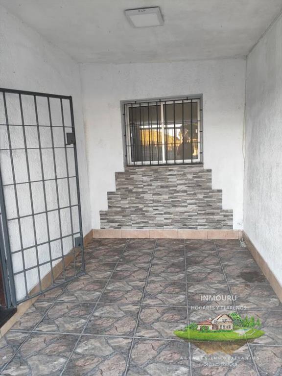 Alquilo Amplia Casa ubicada en Cerrito
