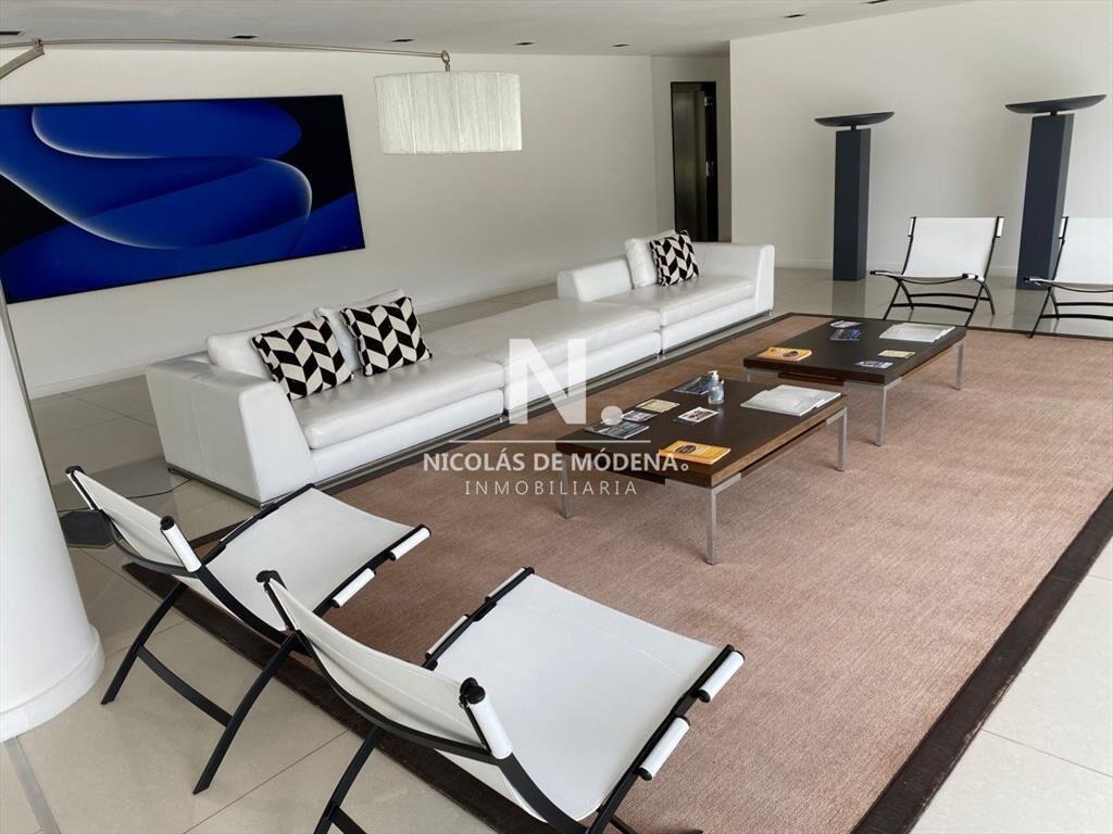 Vende impecable apartamento de 2 dormitorios con