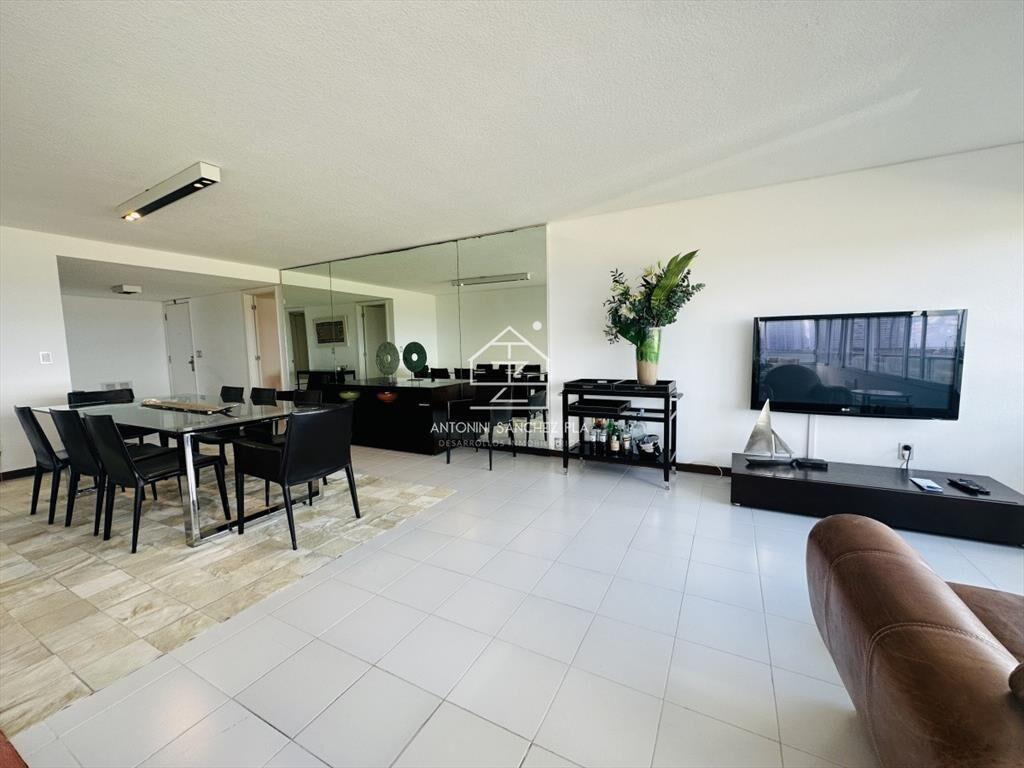 Alquiler y venta de apartamento 3 dorm. mas dep. playa brav