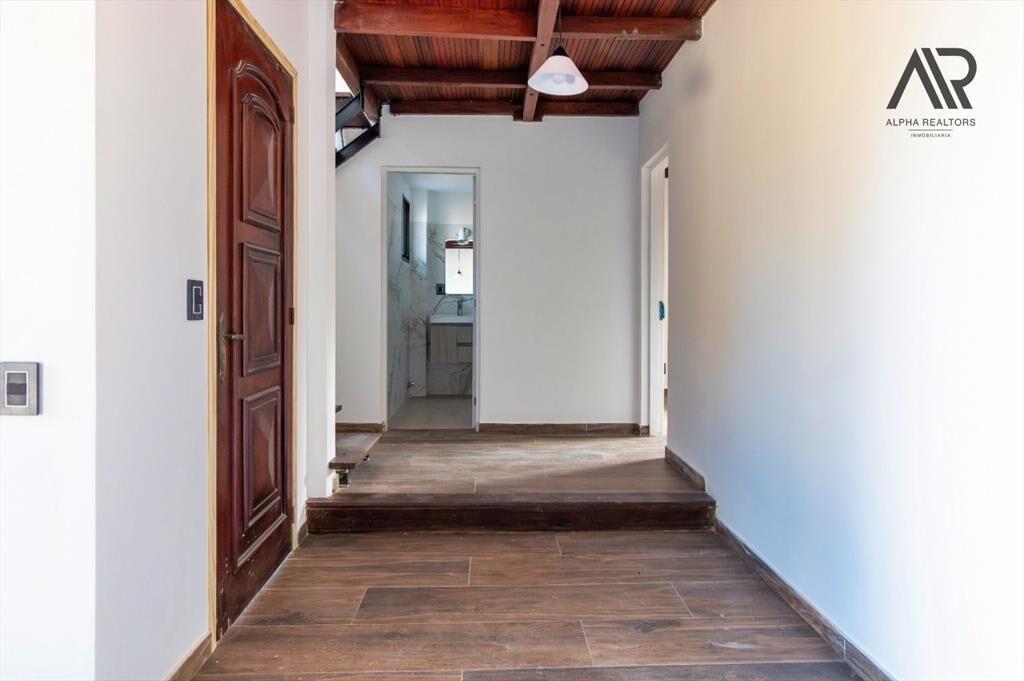 Casa en venta c/ cochera en Lomas de Solymar
