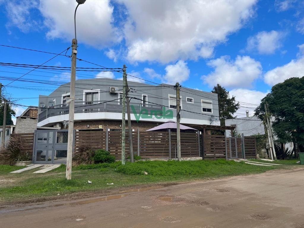 Venta de 2 casas Shangrilá sur en un padrón.