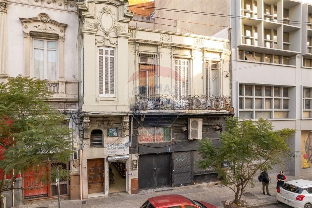 VENTA CENTRO TERRENO CON EDIFICACIONES