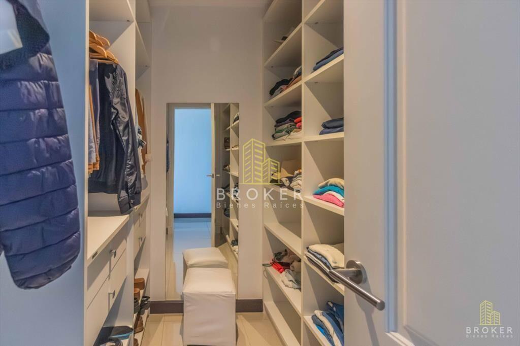 Venta Deprtamento Torre Lobos Punta del Este Piso Alto