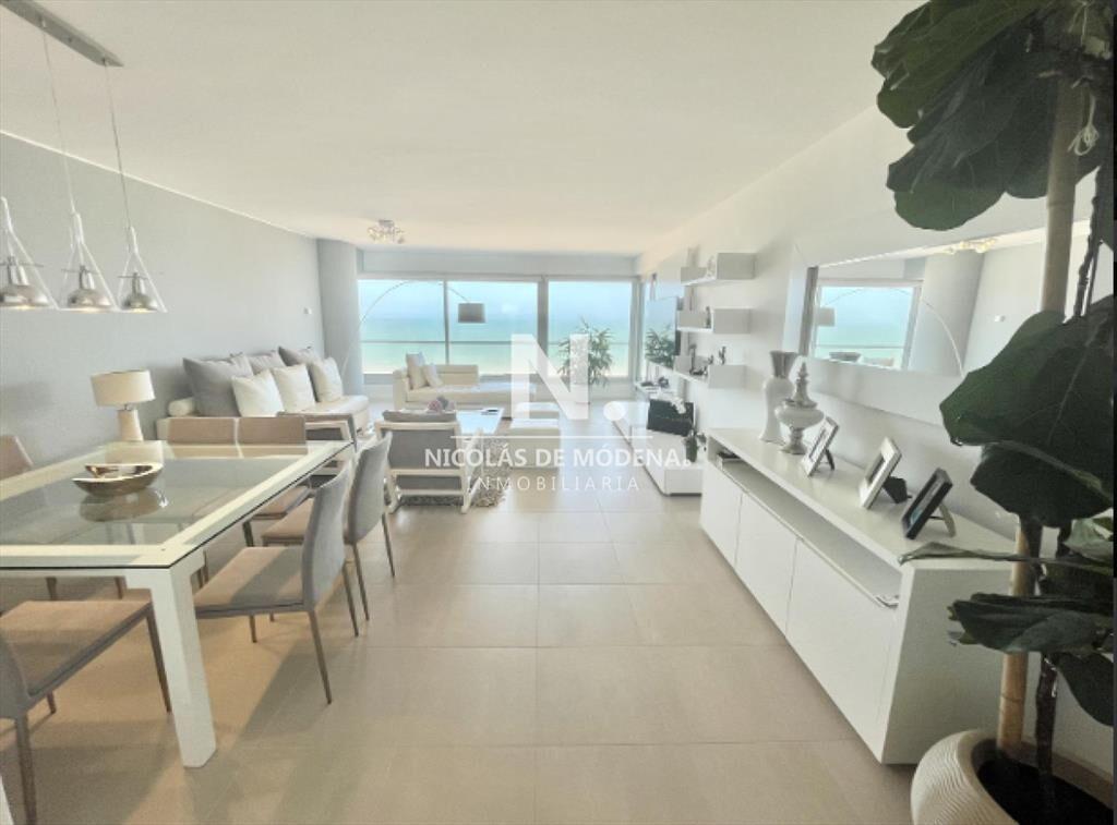 Vende apartamento de 2 dormitorios en Brava, del