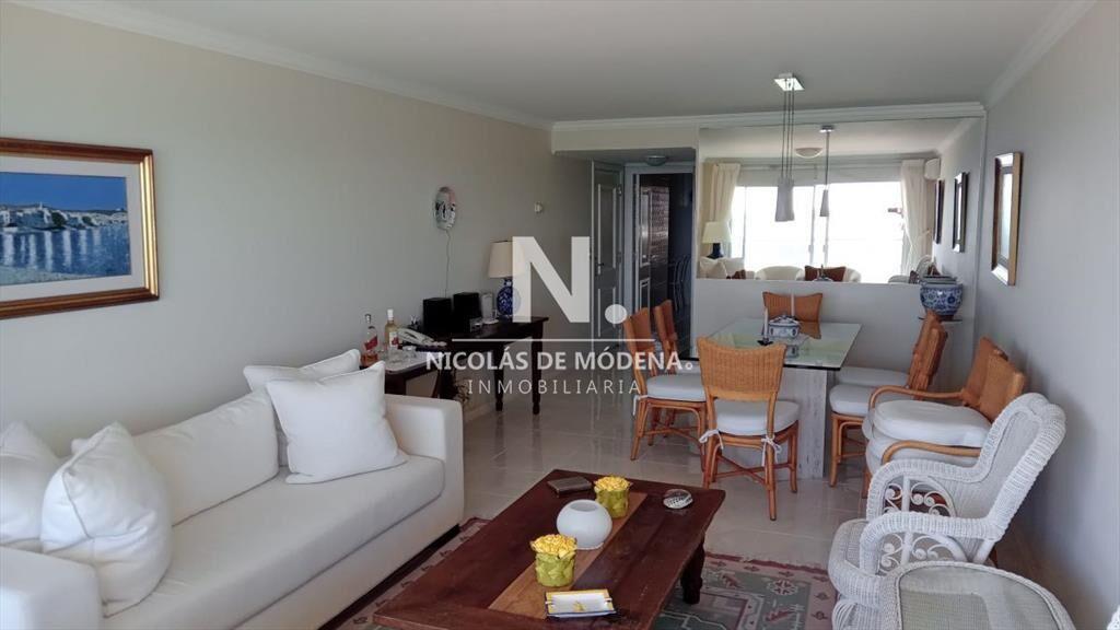 Coral Tower Punta del Este , Departamento de 3 en