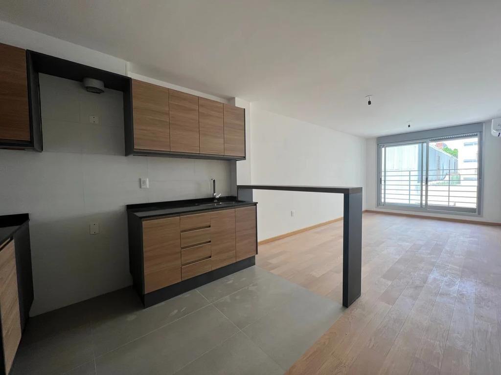Venta con renta de monoambiente con renta en SAS, Punta Carr