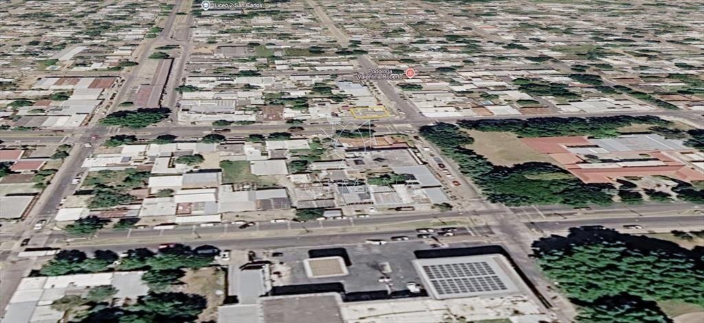 Propiedad muy bien ubica en avenida y zona en de