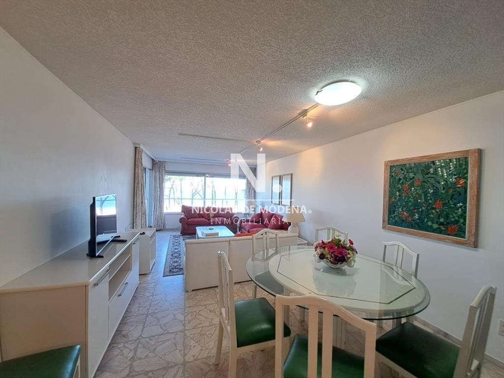 Apartamento en alquiler de 2 dormitorios en Playa
