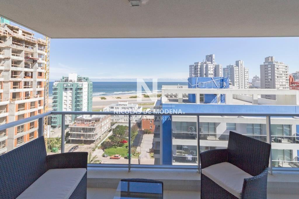 Hermoso Apartamento en torre Arenas del Mar 2