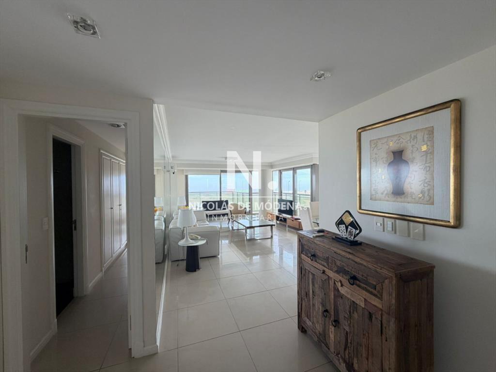 Apartamento en venta en imperiale esquinero, 3
