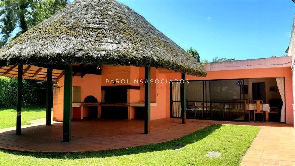 Casa en venta de 4 dormitorios en playa Brava,