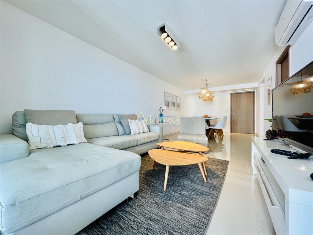 Apartamento con Vista al Mar de 3 Dormitorios y +