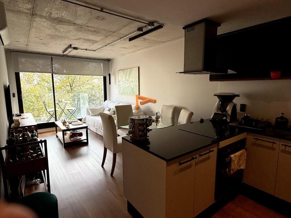 Casa en venta c/ cochera en Pocitos Nuevo