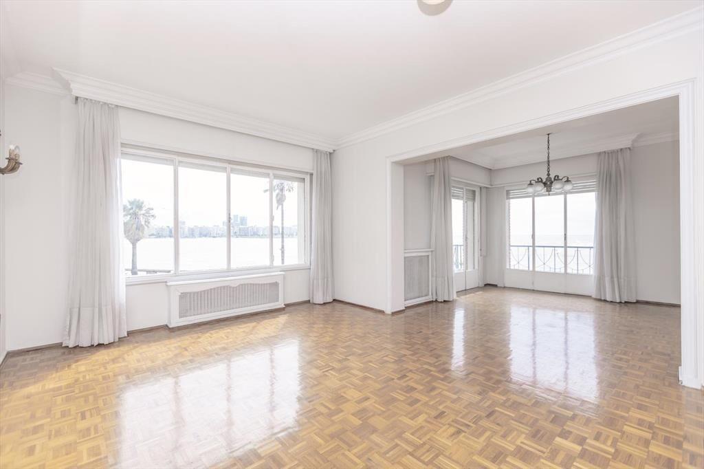 Excelente apartamento en Rambla y Juan Ma.Pérez