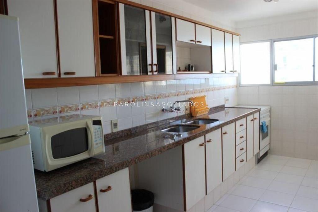 Apartamento en venta de 3 dormitorios en Ocean Tower, Punta