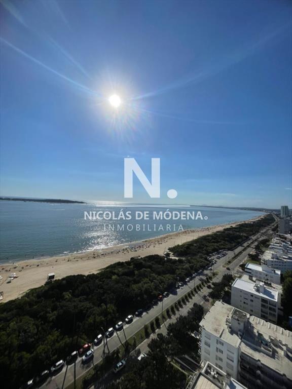 Hermoso apartamento en torre de categoría