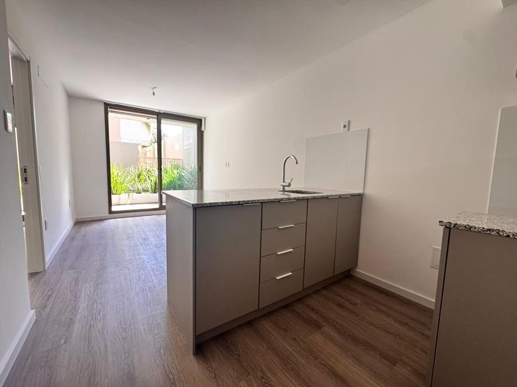 Venta Parque Batlle 1 dormitorio planta baja