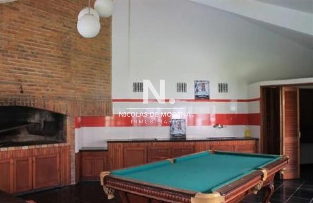 Casa en Venta de 5 dormitorios en Montevideo