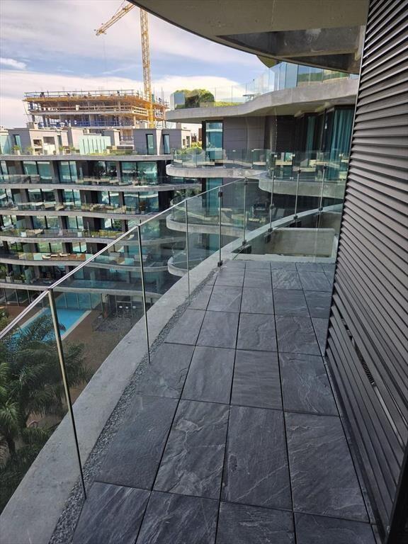Forum, piso alto, 1 dormitorio, garaje y box, amenities !!