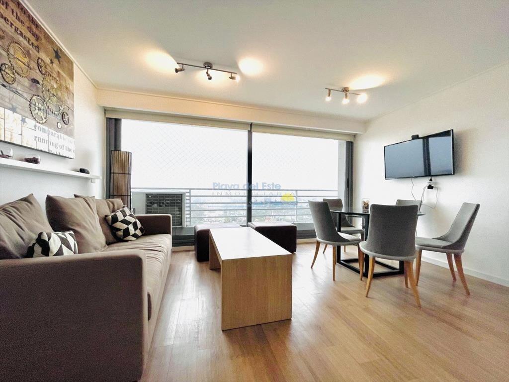 Venta de excelente Apartamento de dos Playa Mansa