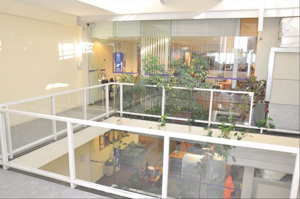 Edificio de 6 plantas de 2023m2 en Ciudad Vieja