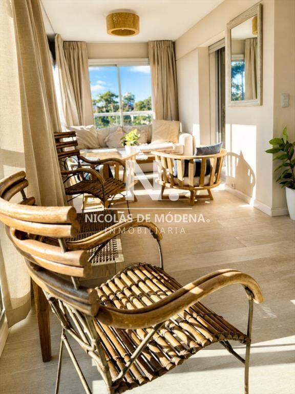 2 Bedroom Apartment for Sale in Playa Mansa - del