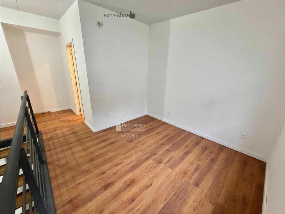 v435 alquiler duplex 1 dorm Tres cruces c/patio casi a estre