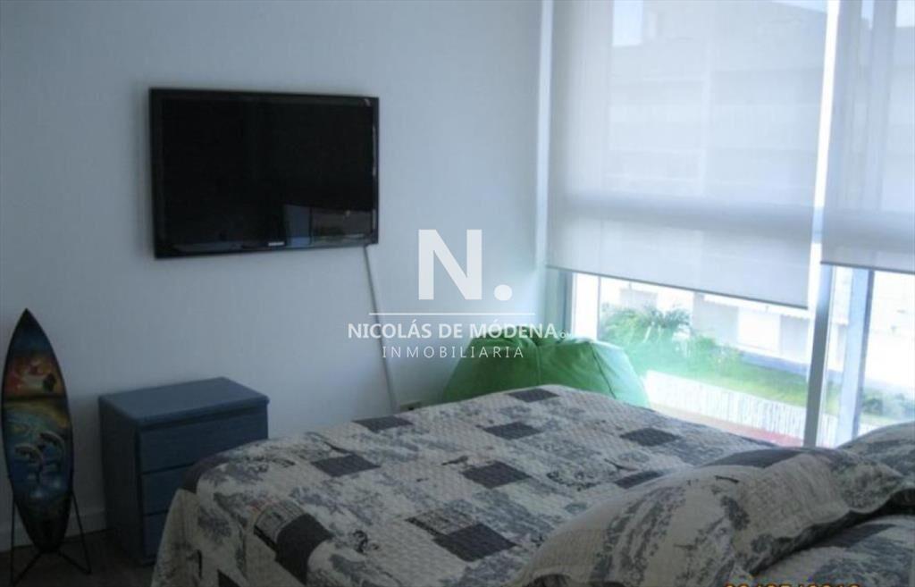 Vende apartamento con vista al mar en Peninsula,