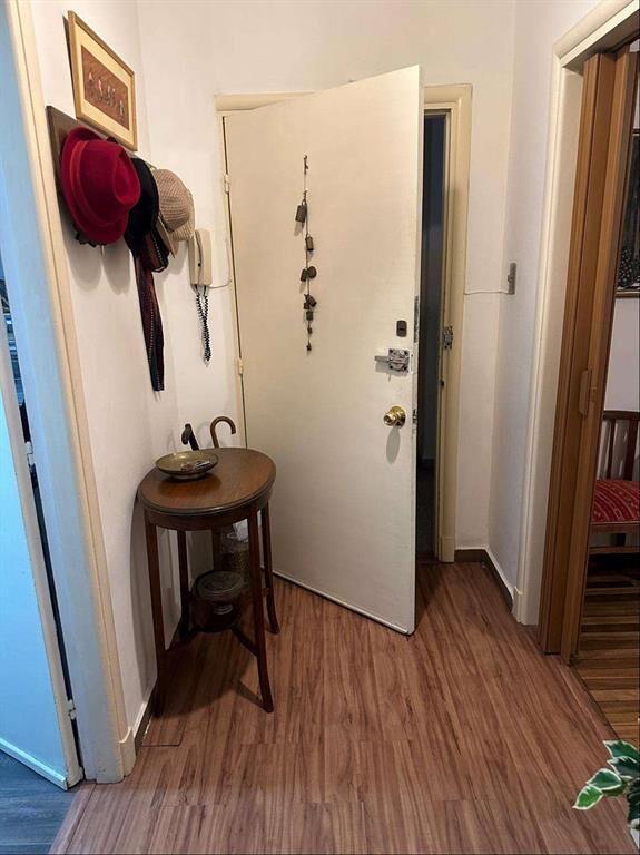 Muy buen apartamento de tres dorm y servicio completo en C