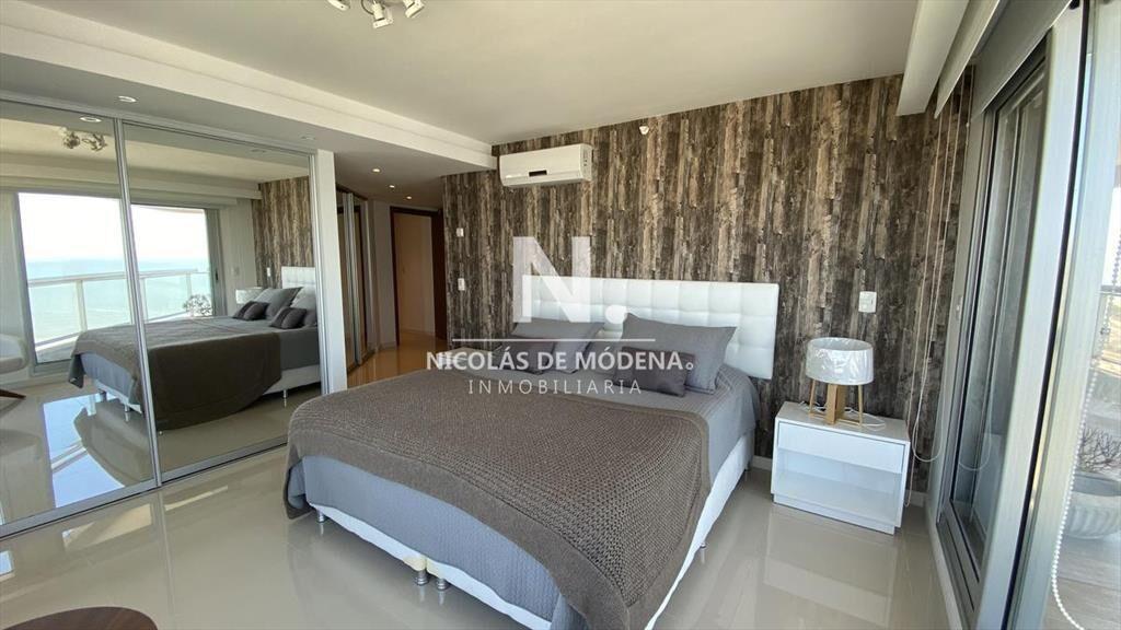 Apartamento en venta de 3 dormitorios en Playa al