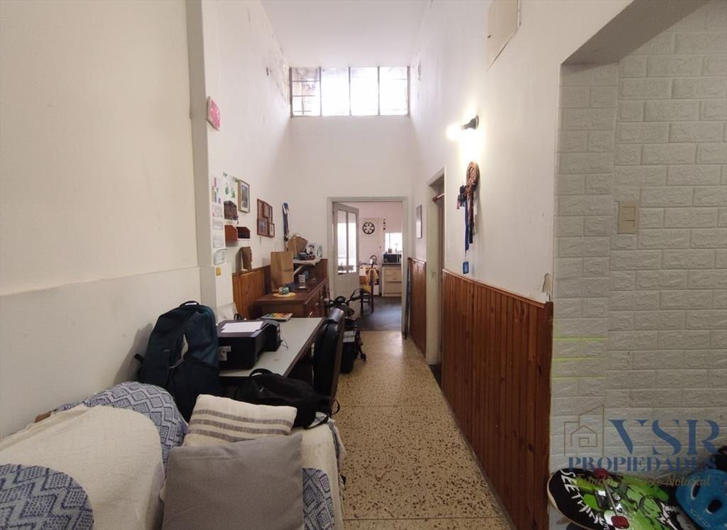 Venta casa la comercial 3 dormitorios, patio c/parriller...