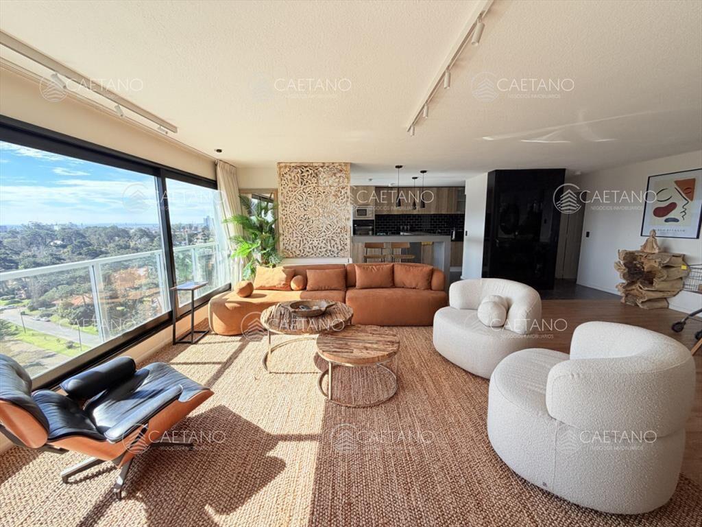 venta apartamento 4 dormitorios. Playa mansa, Punta del Est