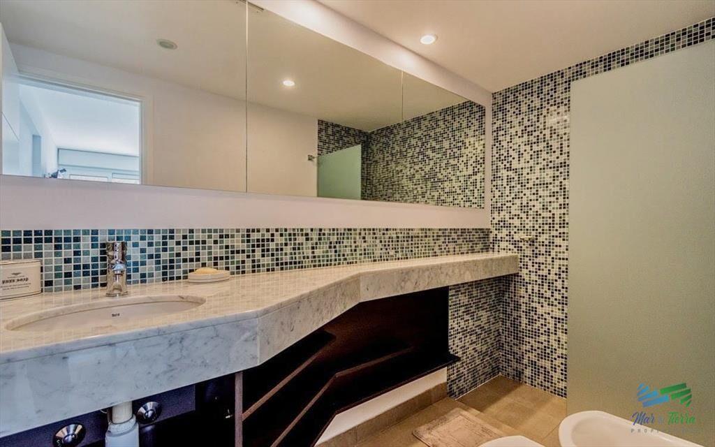 Venta apartamento de 2 dormitorios y medio con en